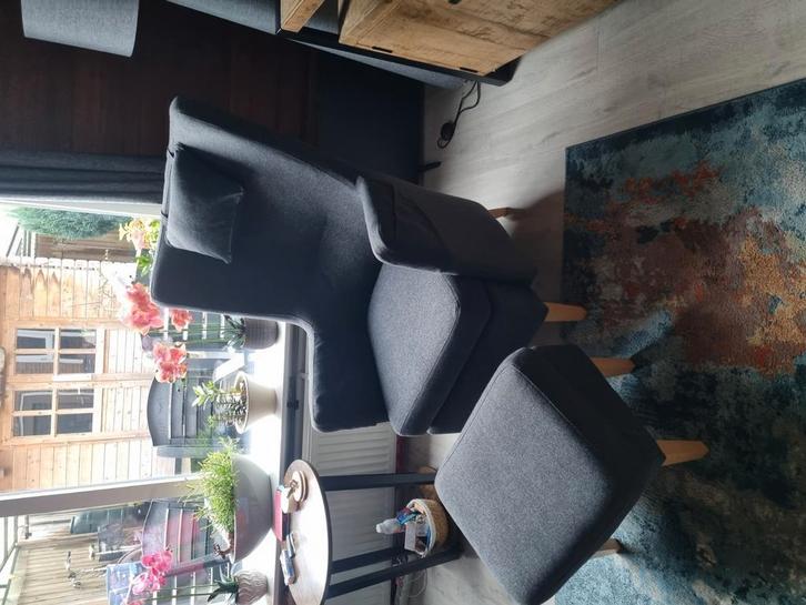 Mooie fauteuil zgan met voetenbank, Huis en Inrichting, Fauteuils, Zo goed als nieuw, 50 tot 75 cm, 75 tot 100 cm, Ophalen