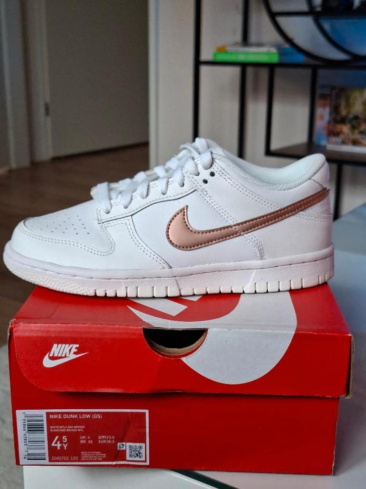 Nike Dunk Low White Pink, maat 36.5, Kleding | Dames, Schoenen, Nieuw, Sneakers of Gympen, Wit, Ophalen of Verzenden