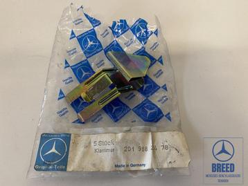 NOS klem dashboardpaneel linksonder voor Mercedes-Benz W201 beschikbaar voor biedingen
