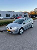 Renault Mégane Grand Tour 1.6-16V Dynamique Comfort, Stof, Gebruikt, Zwart, 4 cilinders