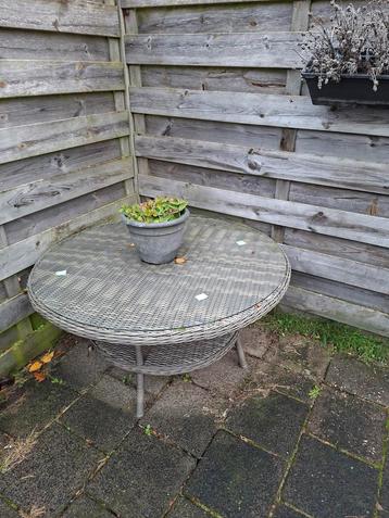 Tuin Tafel - Wicker/Glas beschikbaar voor biedingen