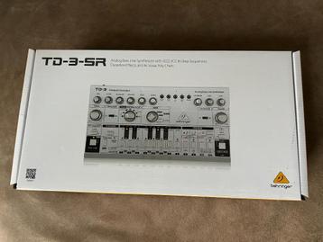 Behringer TD-3-SR Analog Bass Line Synthesizer (303 kloon) beschikbaar voor biedingen