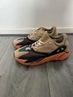 Yeezy 700, Kleding | Heren, Schoenen, Overige kleuren, Ophalen of Verzenden, Zo goed als nieuw, Yeezy Adidas