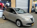 Lancia Ypsilon 0.9 TwinAir Silver Plus, lichtmetaal, 5 deure, Voorwielaandrijving, Euro 5, Gebruikt, Beige