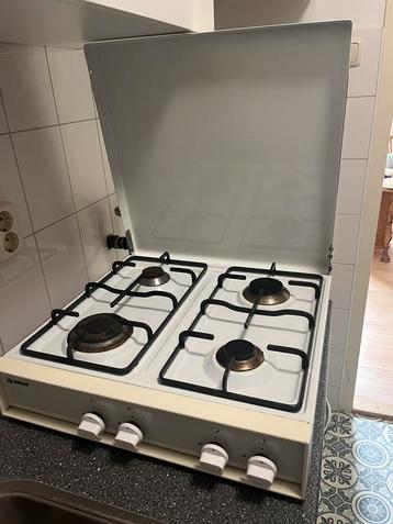 Gas kookplaat 4 pits met deksel beschikbaar voor biedingen