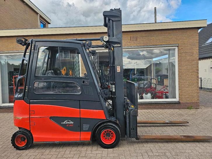 Linde E30 elektrische heftruck vorkheftruck (bj 2017), Zakelijke goederen, Machines en Bouw | Heftrucks en Intern transport, Heftruck