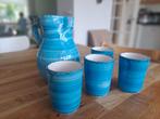 Karaf met bekers, turkoois, aardewerk, Overige typen, Ophalen of Verzenden, Zo goed als nieuw, Overige stijlen