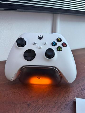 8BitDo Oplader Xbox Series/One Controller beschikbaar voor biedingen