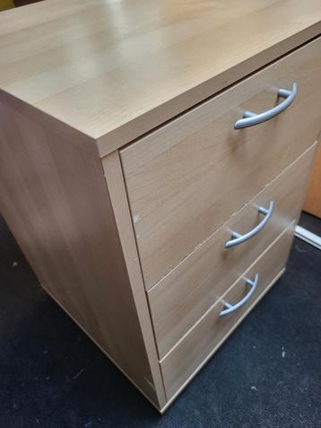 Ladekast voor onder bureau - 3 laden beschikbaar voor biedingen