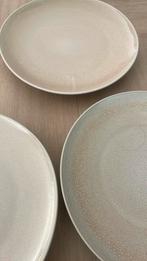 4 grote en 3 kleine beige stone borden, Huis en Inrichting, Keuken | Servies, Ophalen of Verzenden, Zo goed als nieuw, Overige stijlen