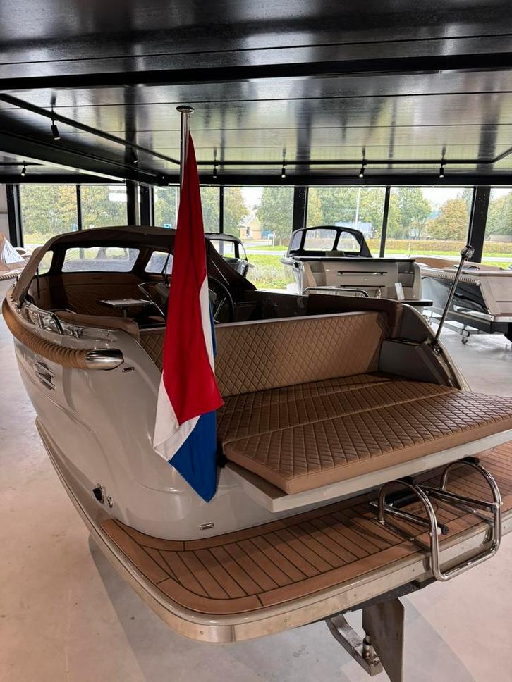 Primeur 700 Lounge - Craftsman 52pk (bj’23) 2 koelkist, Watersport en Boten, Sloepen, Zo goed als nieuw, 30 tot 50 pk, 6 meter of meer