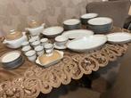 Compleet Serviesset - Elegant Design, Huis en Inrichting, Ophalen, Zo goed als nieuw, Effen, Porselein