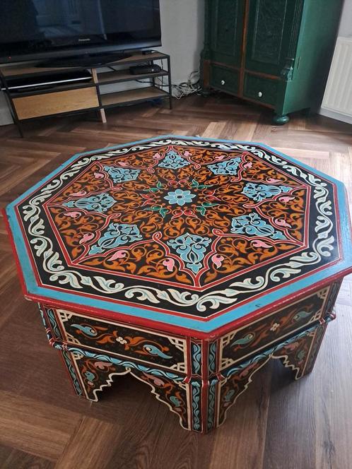 Salontafel handgeschilderd India, ibiza boho stijl, Huis en Inrichting, Tafels | Bijzettafels, Gebruikt, Overige vormen, Minder dan 45 cm