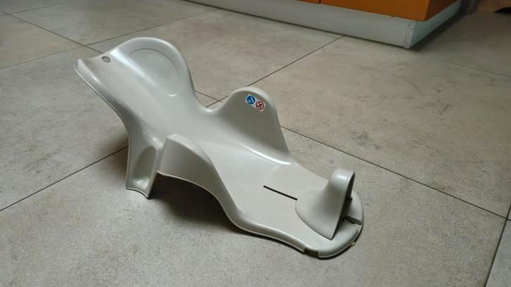 Badstoel baby - veilig en comfortabel badderen, Kinderen en Baby's, Badjes en Verzorging, Gebruikt, Badzitje of Badring, Overige merken