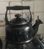  Le Creuset Kone fluitketel, Huis en Inrichting, Keuken | Keukenbenodigdheden, Ophalen of Verzenden, Gebruikt
