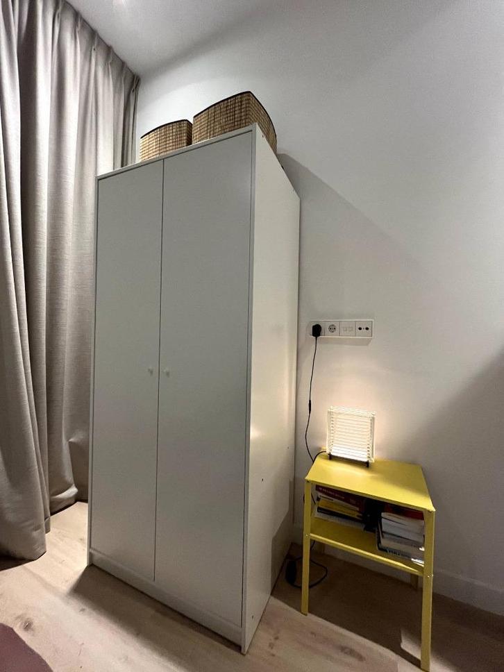 KLEPPSTAD Kledingkast met 2 deuren, wit, 79x176 cm, Huis en Inrichting, Kasten | Kledingkasten, Gebruikt, 150 tot 200 cm, 50 tot 100 cm