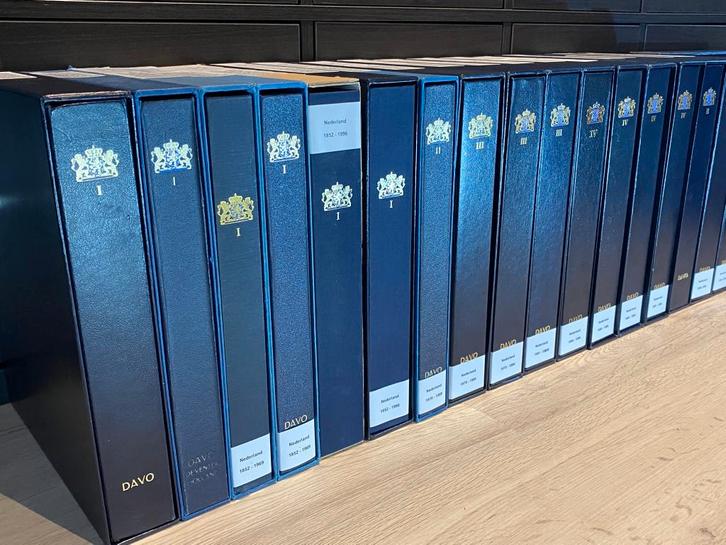 Verzamelingen Nederland - Overzee - NL Indië - Italië etc., Postzegels en Munten, Postzegels | Volle albums en Verzamelingen, Nederland en Buitenland