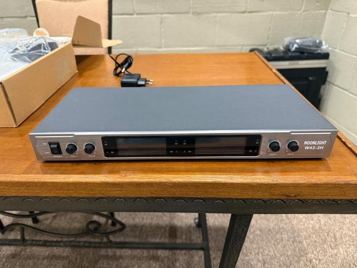 splinternieuwe Moonlight W43-3h 4x headset, Muziek en Instrumenten, Microfoons, Nieuw, Overige typen, Draadloos, Ophalen