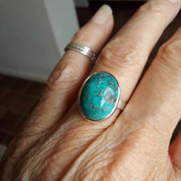 Mooie nieuwe zilveren ring met een ovale Turquoise mt 17,5 beschikbaar voor biedingen