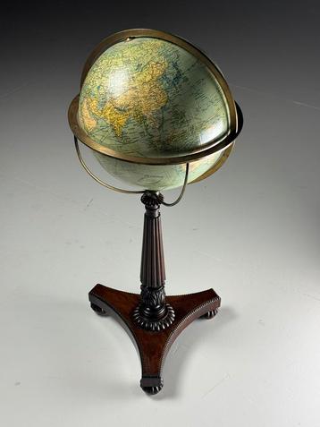 19e eeuwse Globe op voet William IV Periode beschikbaar voor biedingen