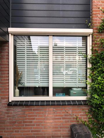 Kunststof keukenkozijn met HR++ glas 179x158 cm beschikbaar voor biedingen