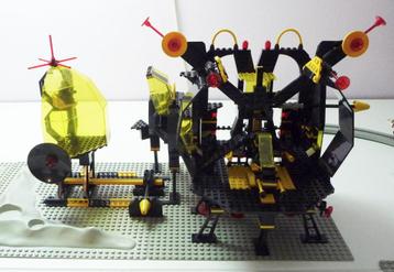 Lego 6987 - Message-Intercept Base 99,3% compleet beschikbaar voor biedingen