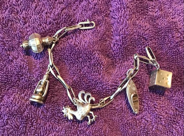 Antieke echt Zilveren Bedelarmband met 5 bedels, Sieraden, Tassen en Uiterlijk, Antieke sieraden, Armband, Zilver, Ophalen of Verzenden