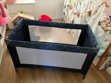 Campingbed van Prenatal beschikbaar voor biedingen
