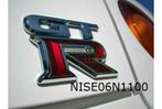 Nissan GTR embleem tekst ''GT R'' achterzijde Origineel!  84, Nieuw, Nissan, Verzenden