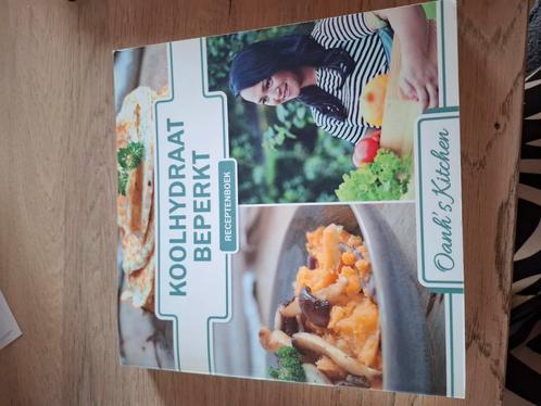 Oanh Ha Thi Ngoc - Koolhydraatbeperkt Receptenboek, Boeken, Kookboeken, Zo goed als nieuw, Ophalen of Verzenden