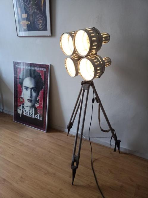 Stoere vintage industriële statieflamp, Huis en Inrichting, Lampen | Vloerlampen, Gebruikt, 150 tot 200 cm, Metaal, Overige materialen