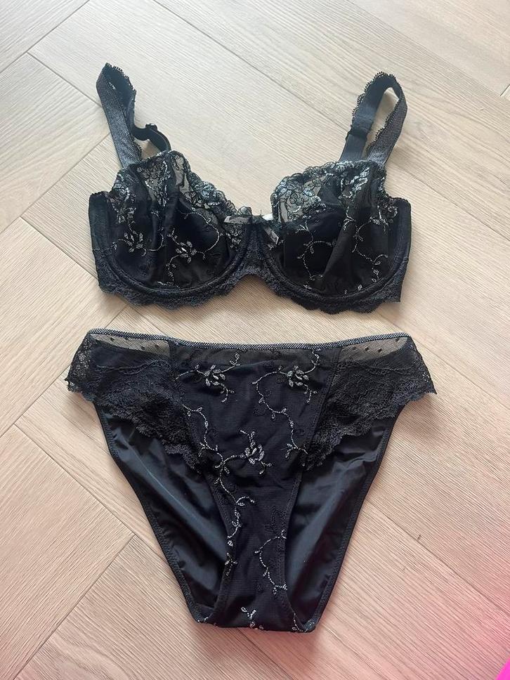 Aubade Set 75E/40 Zwart Glitter FullCup (LEES BESCHRIJVING), Kleding | Dames, Ondergoed en Lingerie, Setje, Zwart, Ophalen of Verzenden