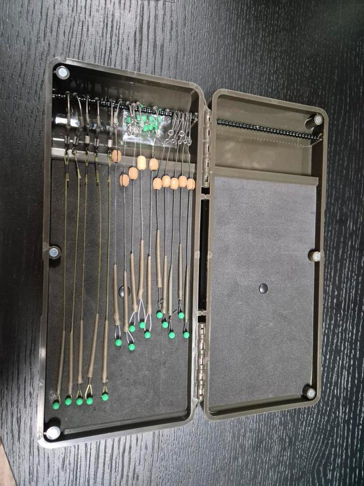 Korda Onderlijnen Set - D-rig, Spinner, Stiff Rig, Watersport en Boten, Hengelsport | Karpervissen, Gebruikt, Haak, Ophalen of Verzenden