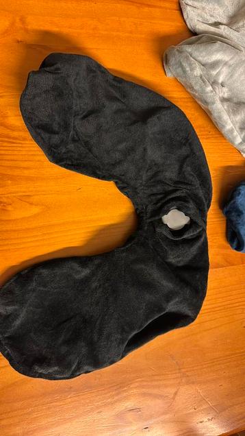 U-Shaped Hot Water Bottle For Neck And Shoulder beschikbaar voor biedingen