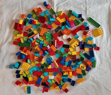 Heel veel (!) Duplo beschikbaar voor biedingen