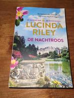 Lucinda Riley - De Nachtroos, Ophalen of Verzenden, Zo goed als nieuw, Lucinda Riley, Nederland