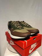 NIEUW! Maat 52,5 - Nike Air Max 1 Premium Olive Cacao, Kleding | Heren, Schoenen, Overige kleuren, Verzenden, Nike, Nieuw