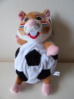 nieuw met kaartje AH knuffel hamster in omkeerbare voetbal, Ophalen of Verzenden, Nieuw, Overige typen