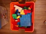 Kist met grote bouwblokken voor kleuters. Het is geen duplo., Ophalen of Verzenden, Gebruikt
