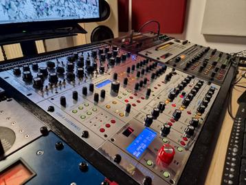 Studio Electronics Omega 8 beschikbaar voor biedingen