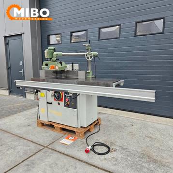 Robland freesmachine tafelfrees * pennentafel aigner aanvoer beschikbaar voor biedingen