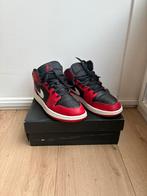 Air Jordan 1 Mid GS maat 38.5 Black White Gym Red met doos, Kleding | Heren, Schoenen, Ophalen of Verzenden