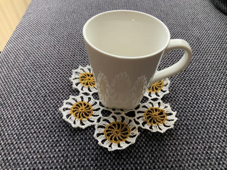 Handgemaakte Gehaakte Onderzetter, Huis en Inrichting, Woonaccessoires | Onderzetters, Nieuw, Glas of Kopje, Ophalen of Verzenden