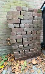95 x oud hard gebakken klinkers dikformaat, Tuin en Terras, Tegels en Klinkers, Ophalen, Overige materialen, Gebruikt, Klinkers