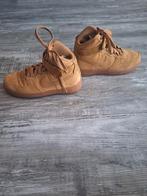 Mooie Nike sneakers met klittenband - kleine beschadiging, Ophalen of Verzenden