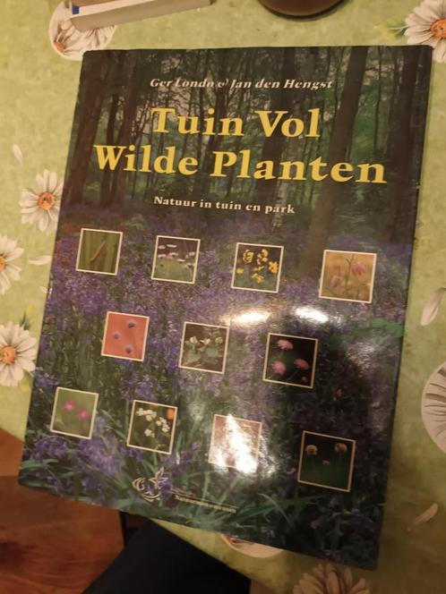 Tuin vol wilde planten Ger Londo Park bloemen kruiden natuur, Boeken, Natuur, Zo goed als nieuw, Bloemen, Planten en Bomen, Ophalen of Verzenden