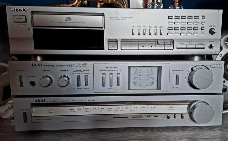Vintage Audio Set: Sony CDP-411 & Akai Versterker/Tuner, Audio, Tv en Foto, Stereo-sets, Gebruikt, Cd-speler, Tuner of Radio, Sony
