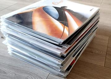Stapel autofolders / brochures. beschikbaar voor biedingen