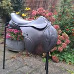 Bruin Kent en Masters springzadel 17 inch, Dieren en Toebehoren, Paarden en Pony's | Zadels, Ophalen of Verzenden, Springen