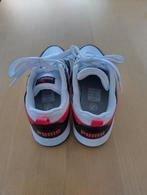 Nieuwe Puma Rebound V6 Lo sneakers maat 32, Kinderen en Baby's, Kinderkleding | Schoenen en Sokken, Ophalen, Jongen of Meisje